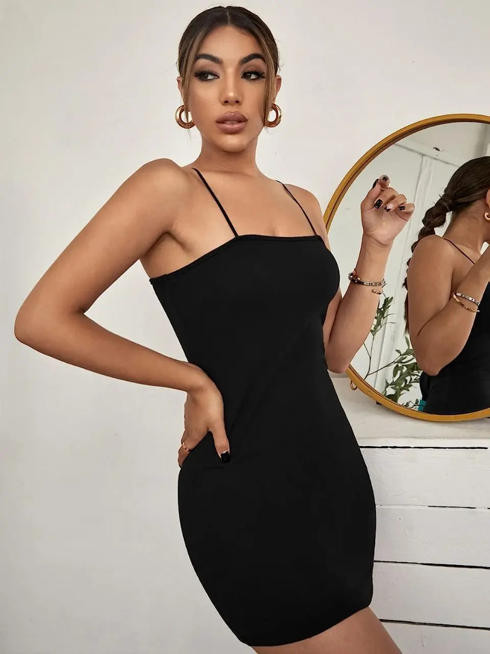 Abito elasticizzato aderente nero - SUNTIMEMODA