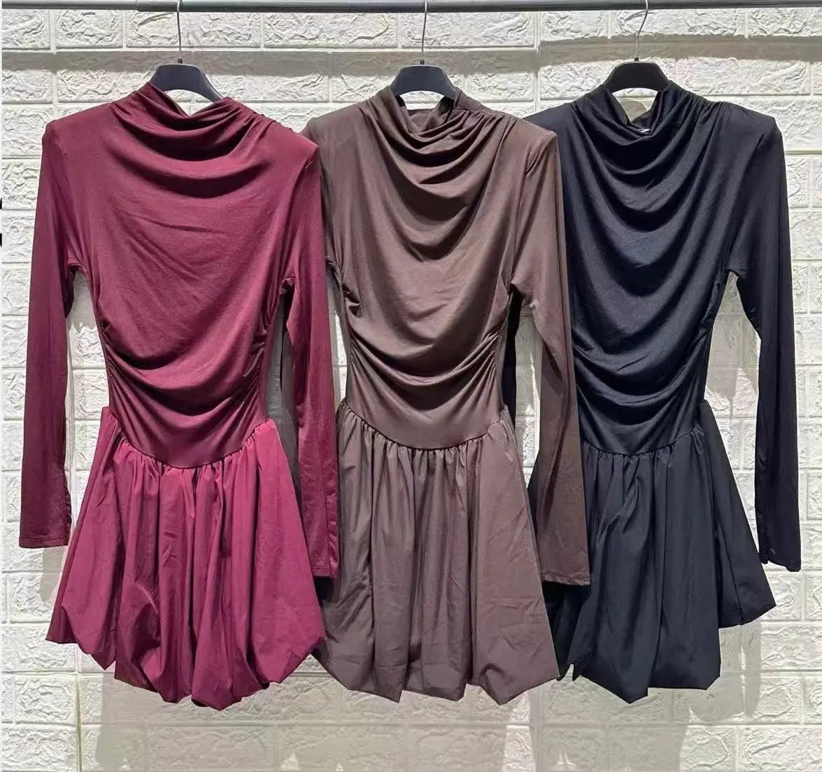 Abito girocollo a maniche lunghe COLOR - SUNTIMEMODA