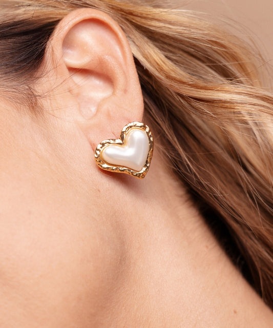 Orecchino Cuore Madreperla