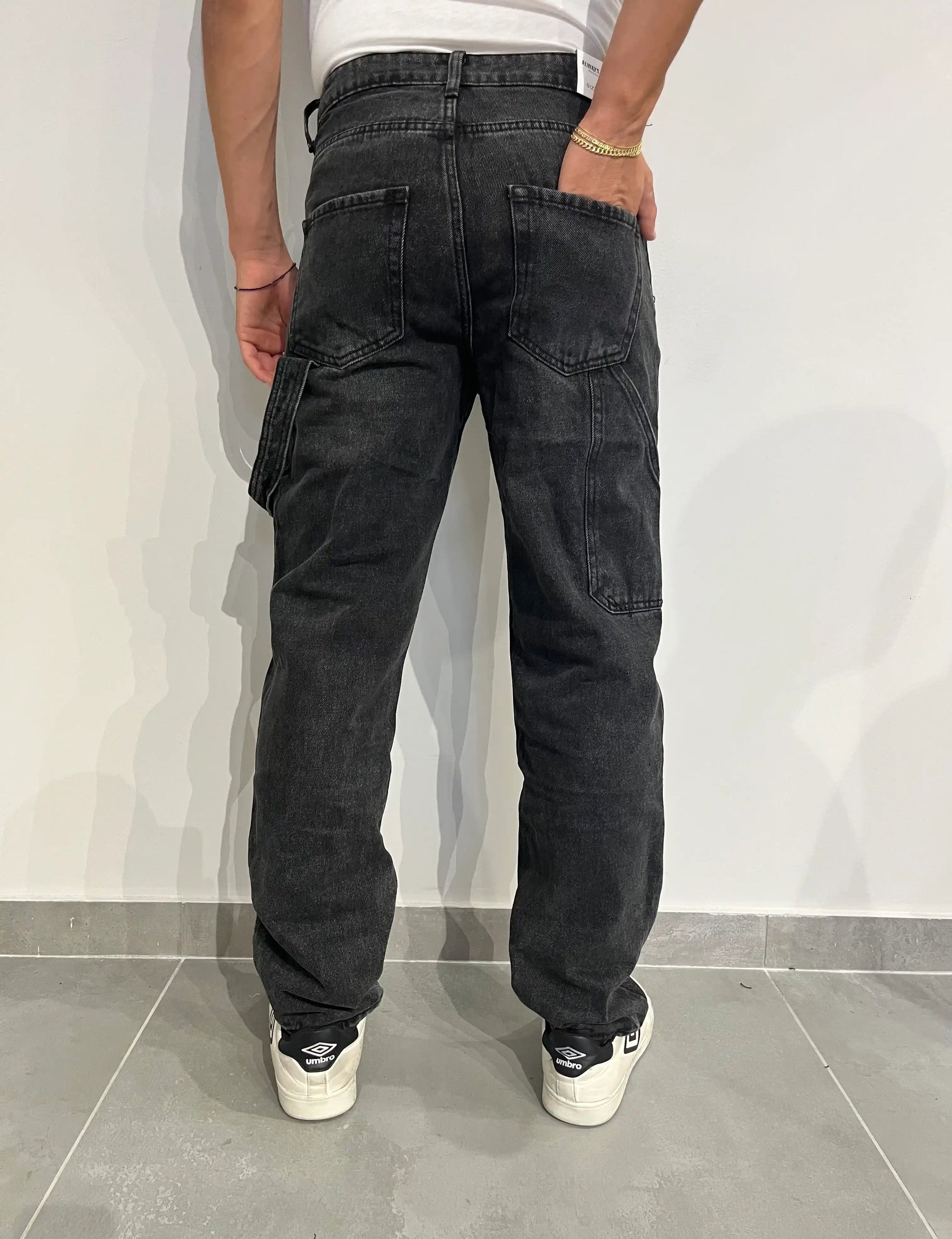 Baggy Jeans dritti da uomo neri - SUNTIMEMODA