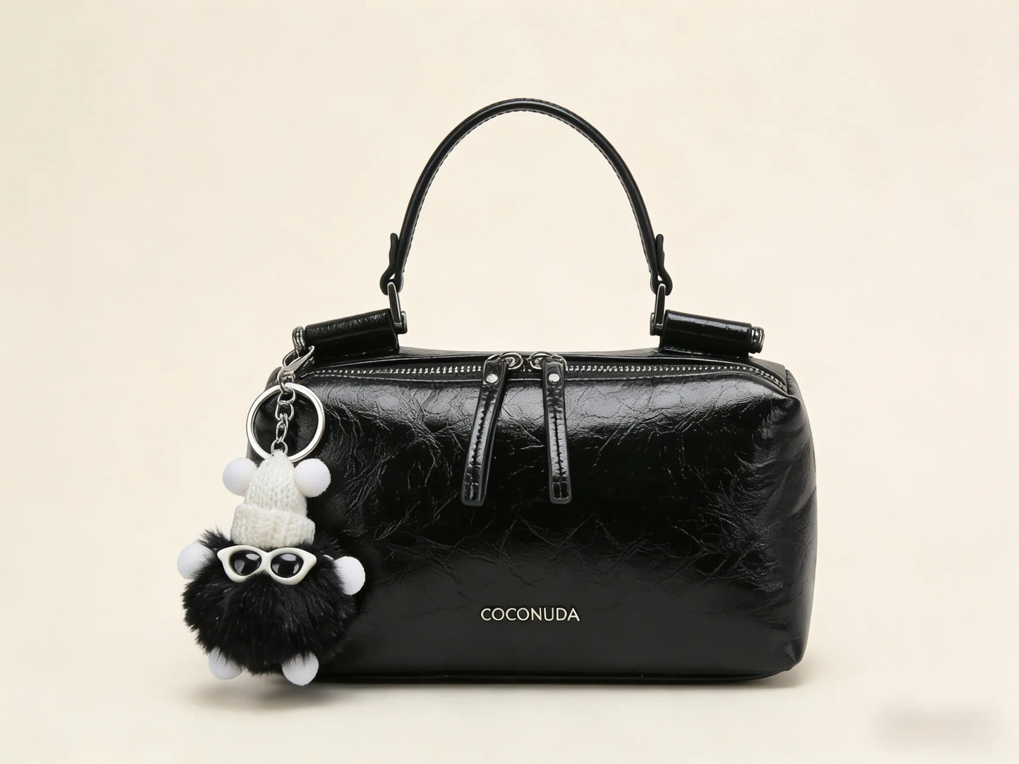 Borsa mini bauletto Coconuda 14219 colori nero con charm peloso - SUNTIMEMODA