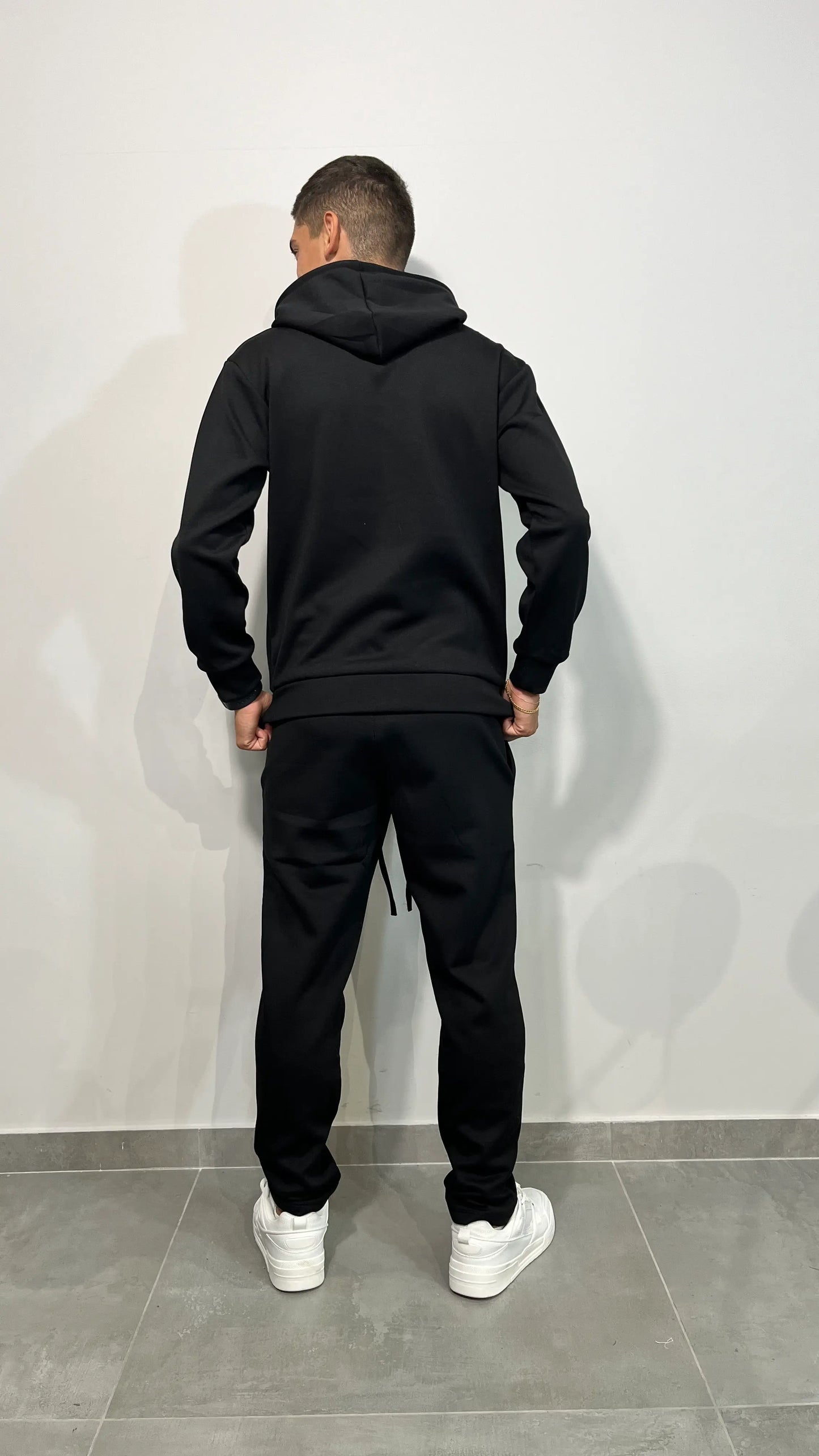 Felpe e pantaloni venduti separatamente NERO - SUNTIMEMODA