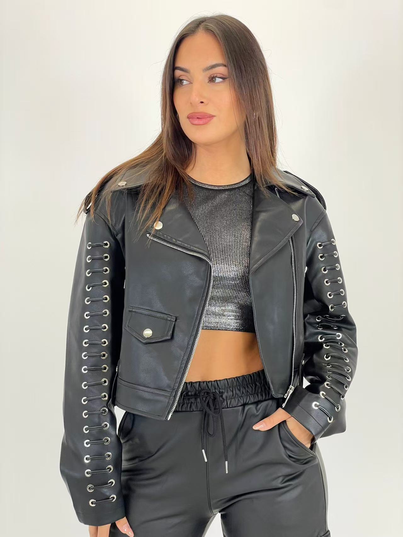 GIACCA IN PELLE CON MANICHE CON COULISSE CORTO NERO - SUNTIMEMODA