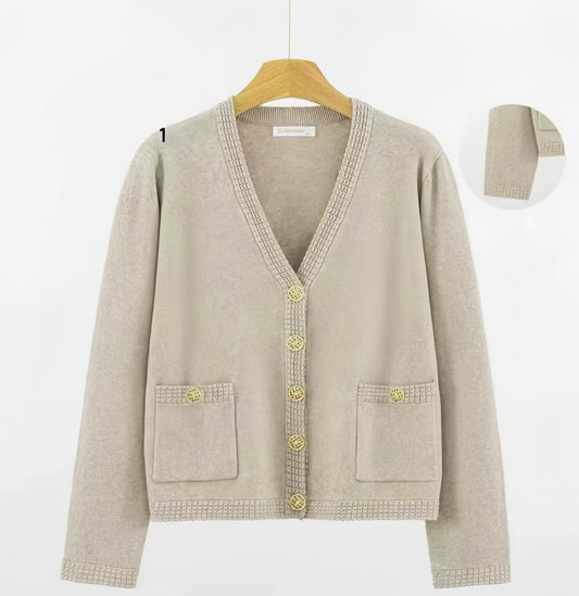 Giacca con scollo a V e tasche beige - SUNTIMEMODA