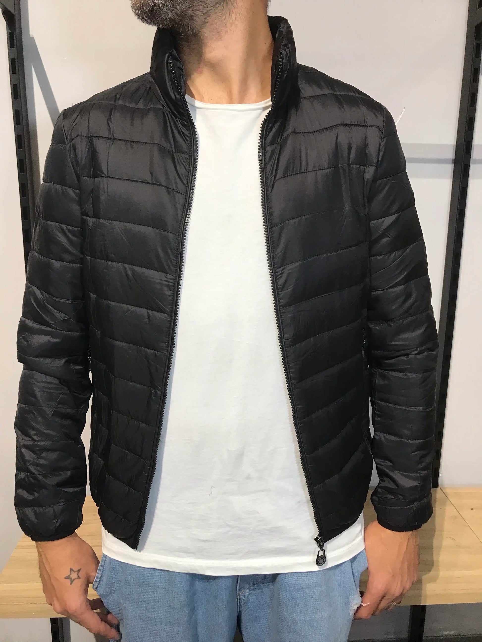 Giubbotto Piumino Leggero Uomo Collo Alto NERO - SUNTIMEMODA