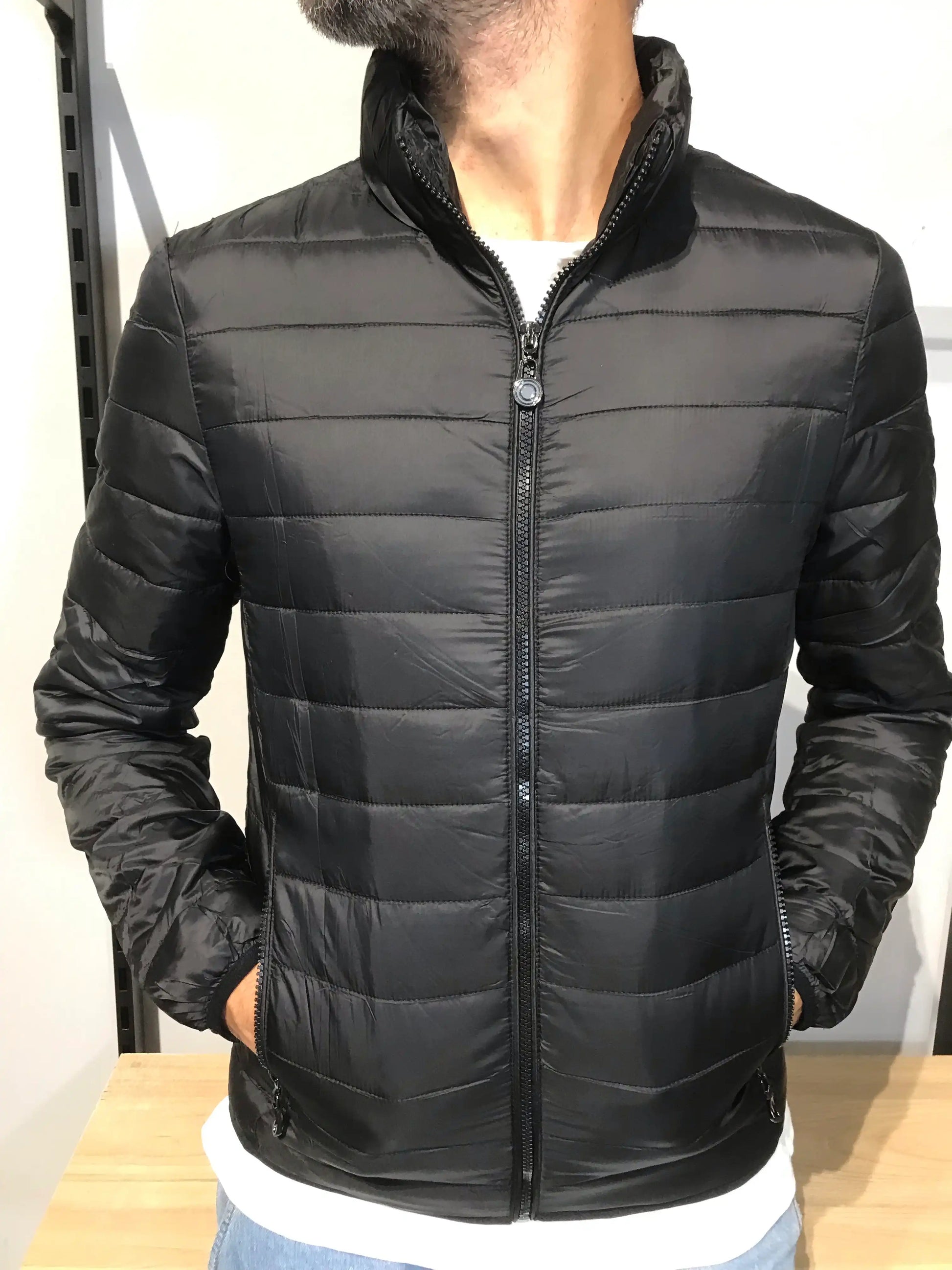 Giubbotto Piumino Leggero Uomo Collo Alto NERO - SUNTIMEMODA