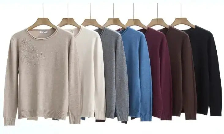 Maglia tinta unita con ricamo COLOR - SUNTIMEMODA