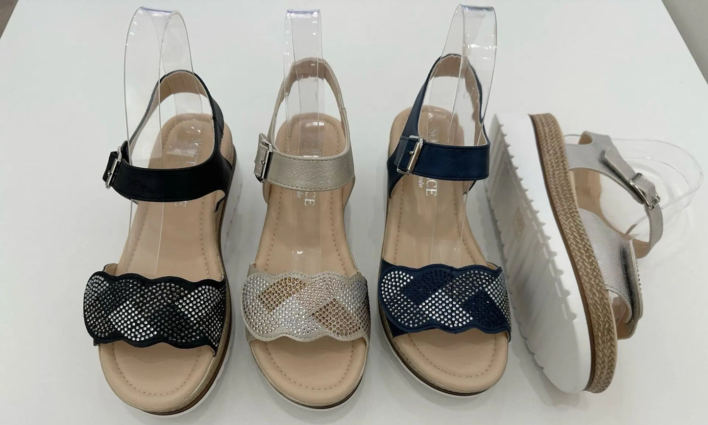 Sandali con zeppa con suola morbida - SUNTIMEMODA