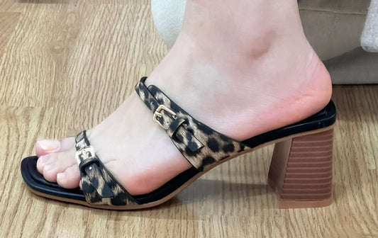 Tacco alto con doppi cinturini leopardate - SUNTIMEMODA