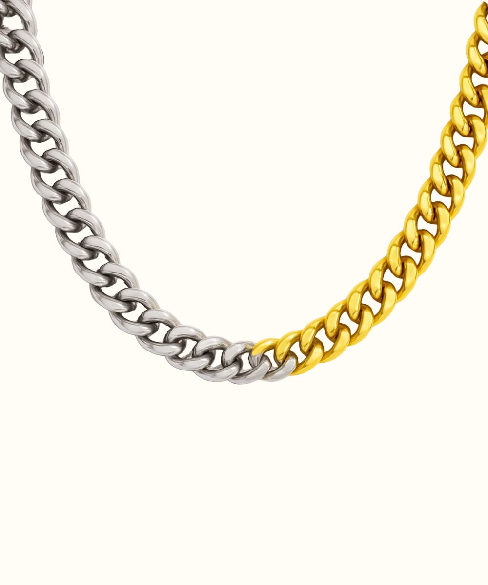Collana modello Bicolor Dualux a catena con finitura mista oro e argento su sfondo bianco - Suntime Moda