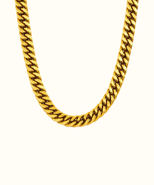 
Collana modello Groumette dal design classico ed elegante, ideale per valorizzare ogni outfit con raffinatezza - Suntime Moda