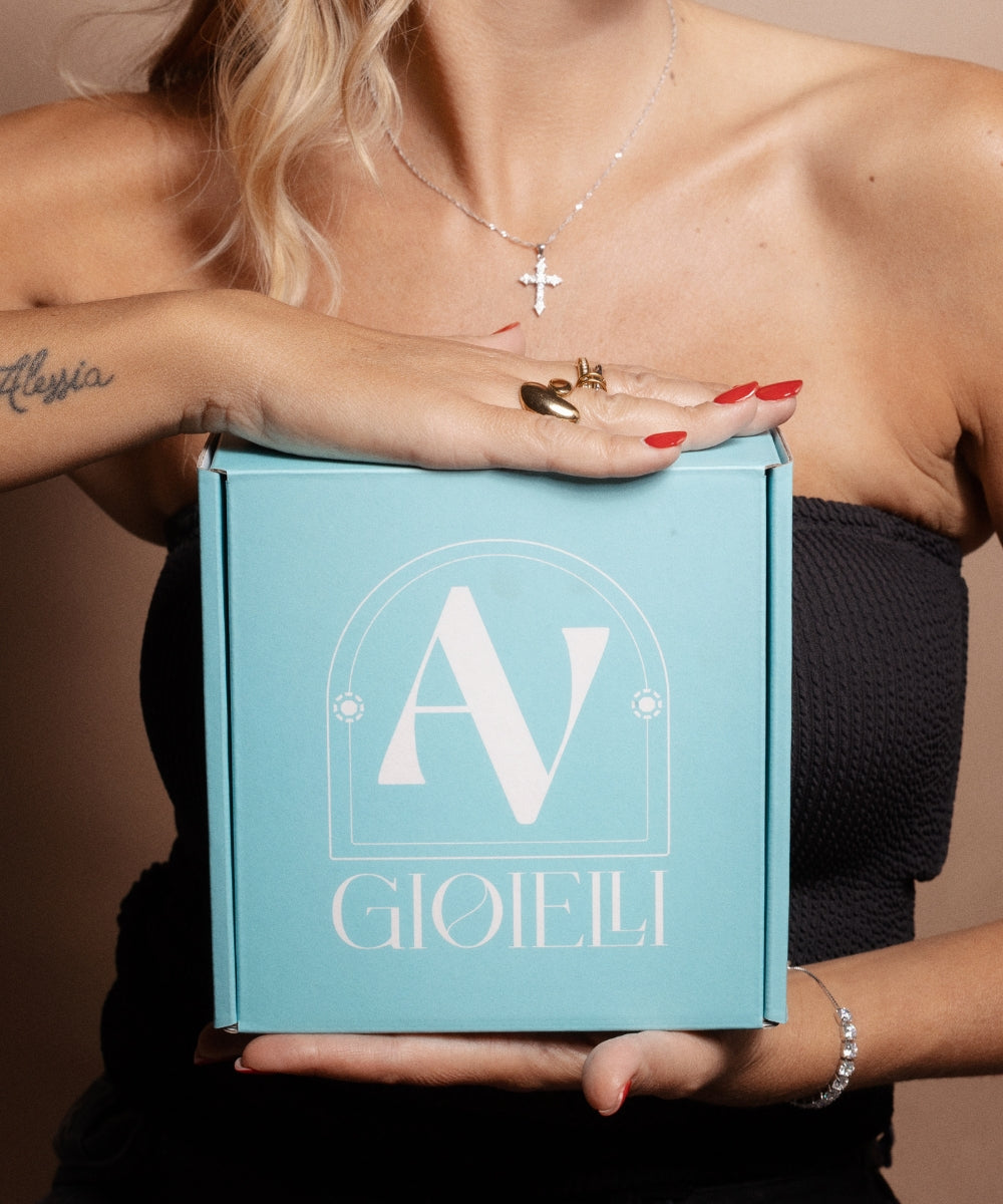 Scatola regalo elegante AV Gioielli color tiffany con logo bianco, packaging per gli orecchini - Suntime Moda