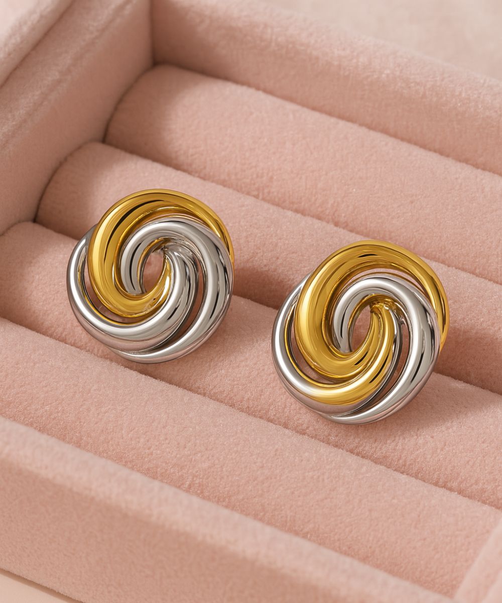 Coppia di orecchini Bicolor Spiral con cerchi intrecciati color oro e argento, design moderno - Suntime Moda