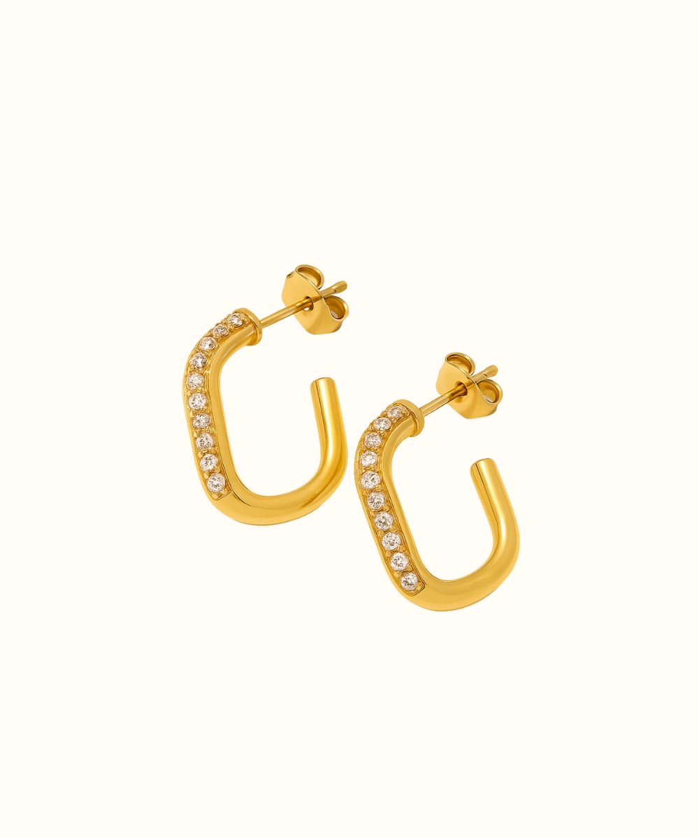 Coppia di orecchini a cerchietto rettangolari modello Ginevra in oro con fila di zirconi luminosi - Suntime Moda