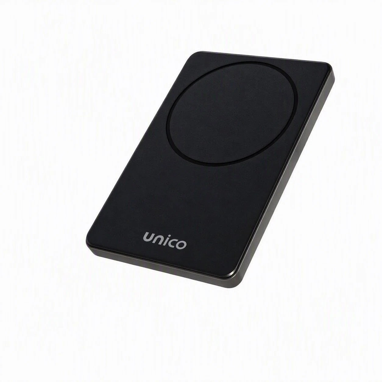 Elegante power bank magnetico nero per ricarica wireless isolato su sfondo bianco - SUNTIMEMODA