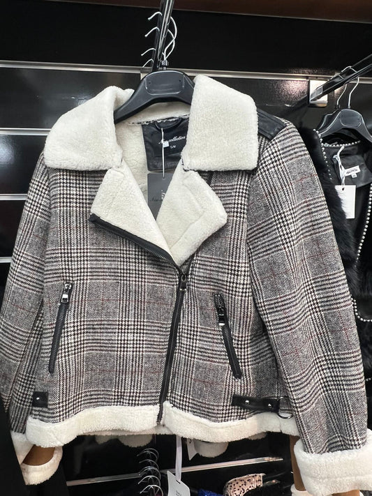  Giacca biker donna a quadri grigia con colletto in ecopelliccia bianca e zip frontale - SUNTIMEMODA
